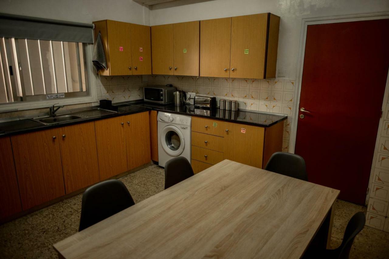Katka Hostel Lárnaka Kültér fotó